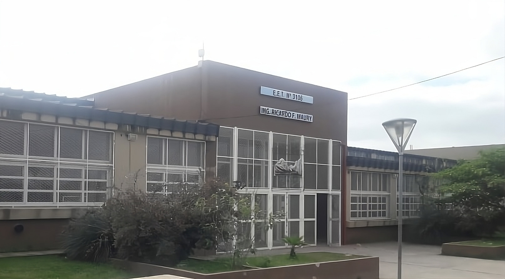 TÉCNICO EN EQUIPOS E INSTALACIONES ELECTROMECÁNICAS