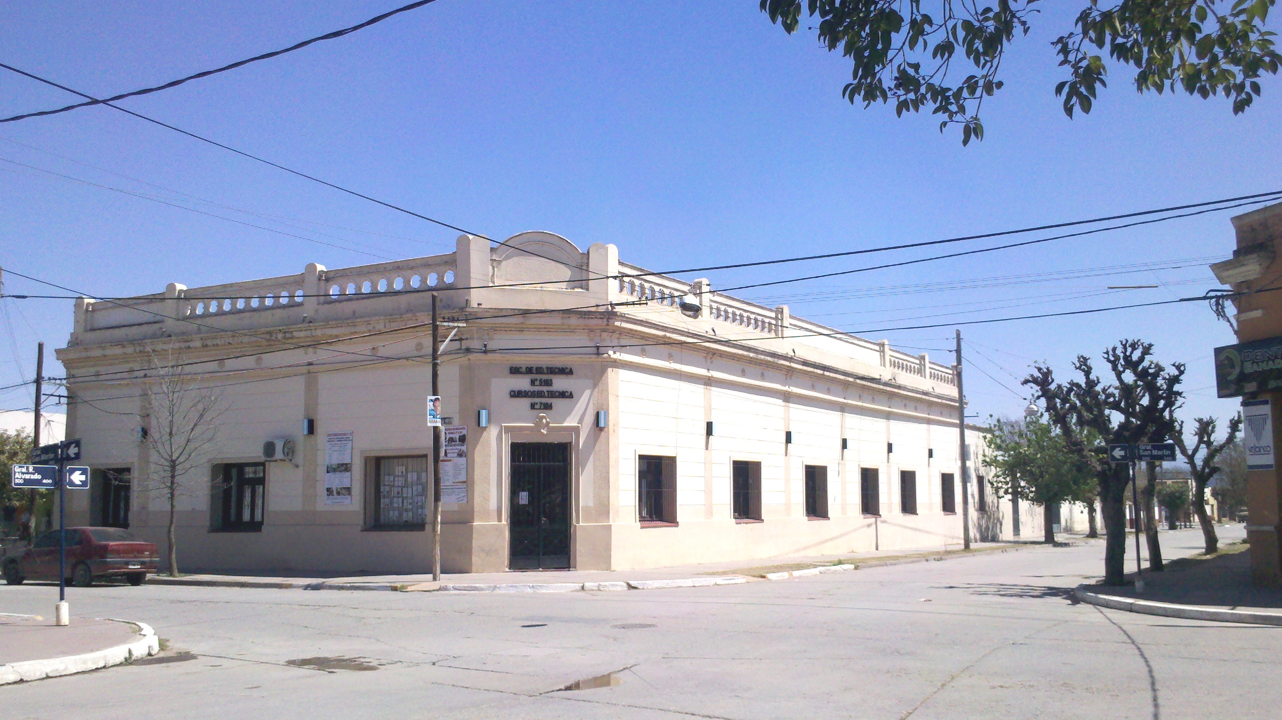 TÉCNICO EN INDUSTRIA DE PROCESOS
