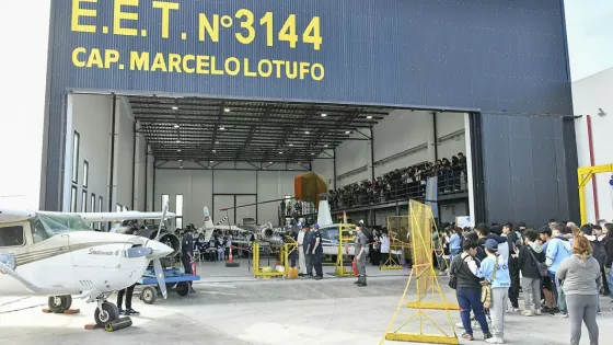 TÉCNICO AERONÁUTICO